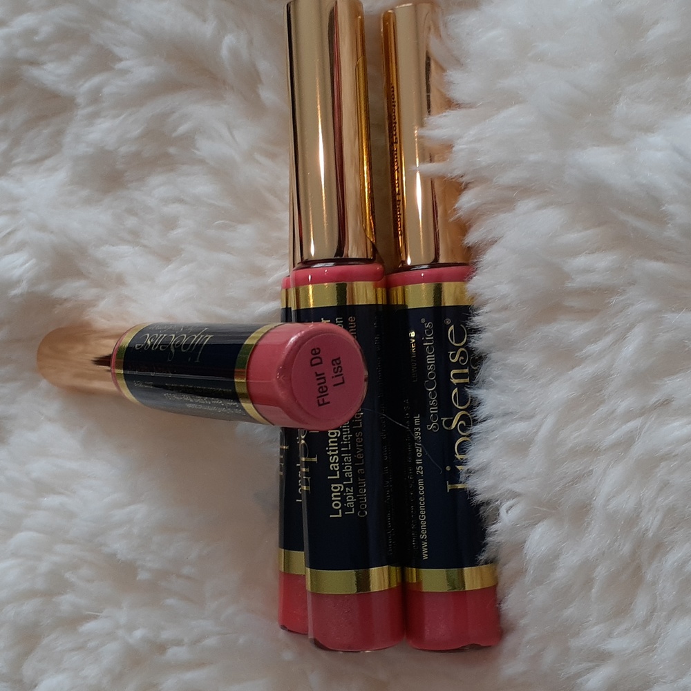 Lip Sense by SeneGence, One (1) Fleur De Lisa , New (Sealed)
